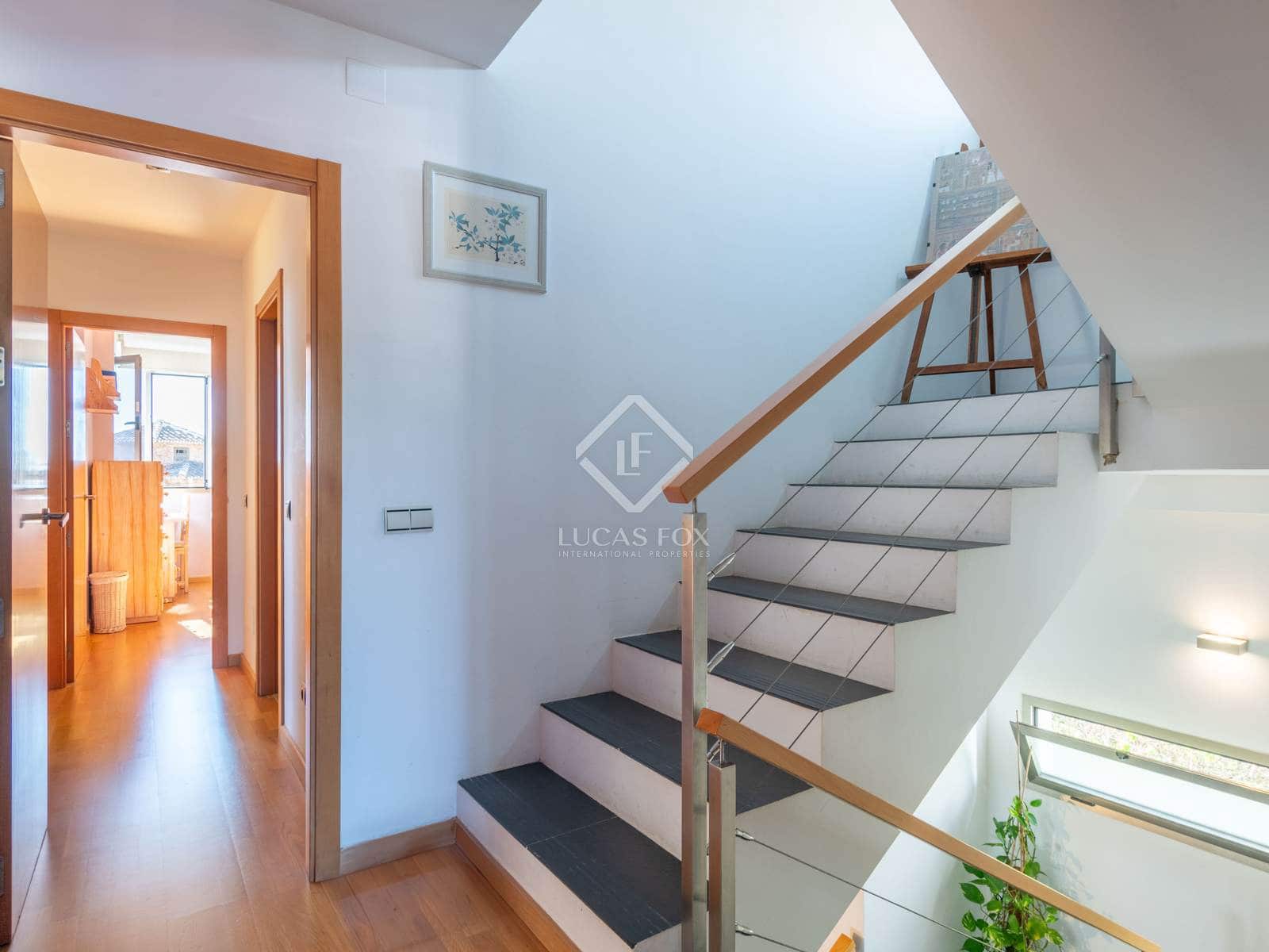 5 slaapkamer Villa te koop in Malaga stad met zwembad garage - € 2.100.000 (Ref: 8917428)