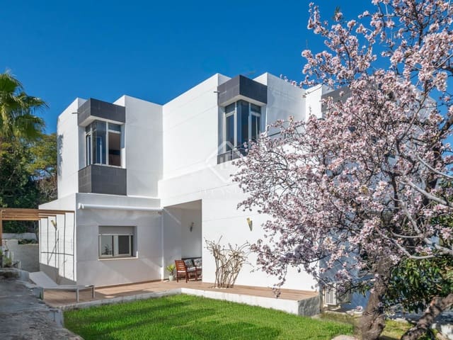 5 slaapkamer Villa te koop in Málaga stad met zwembad garage - € 2.100.000 (Ref: 8917428)