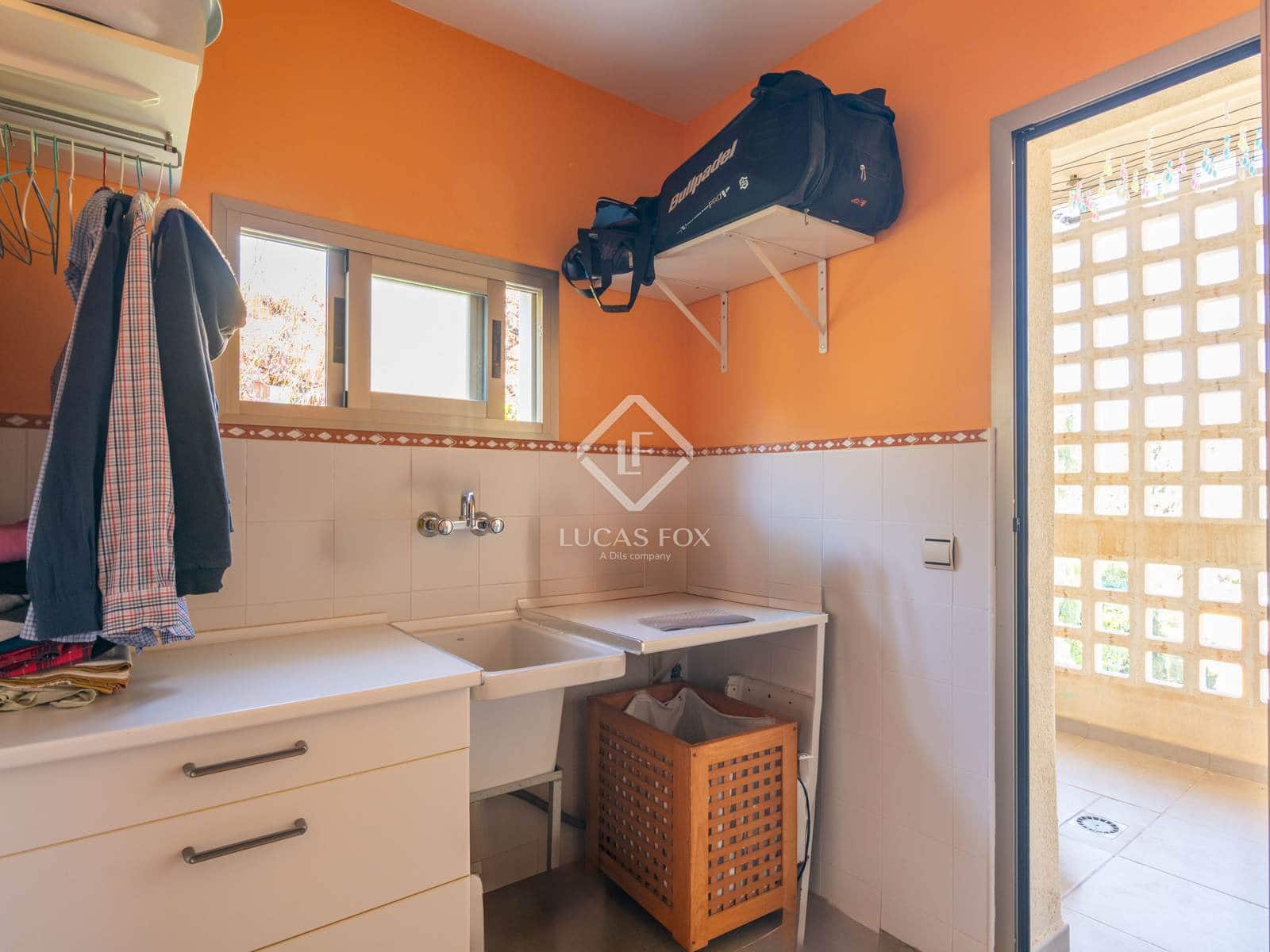 5 slaapkamer Villa te koop in Malaga stad met zwembad garage - € 2.100.000 (Ref: 8917428)