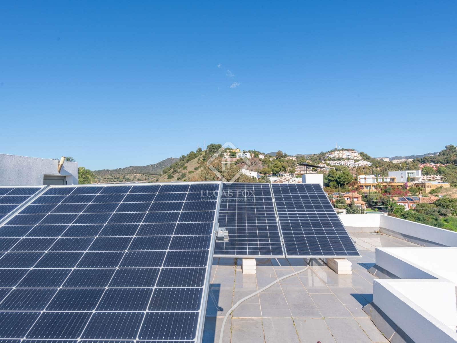 5 slaapkamer Villa te koop in Malaga stad met zwembad garage - € 2.100.000 (Ref: 8917428)