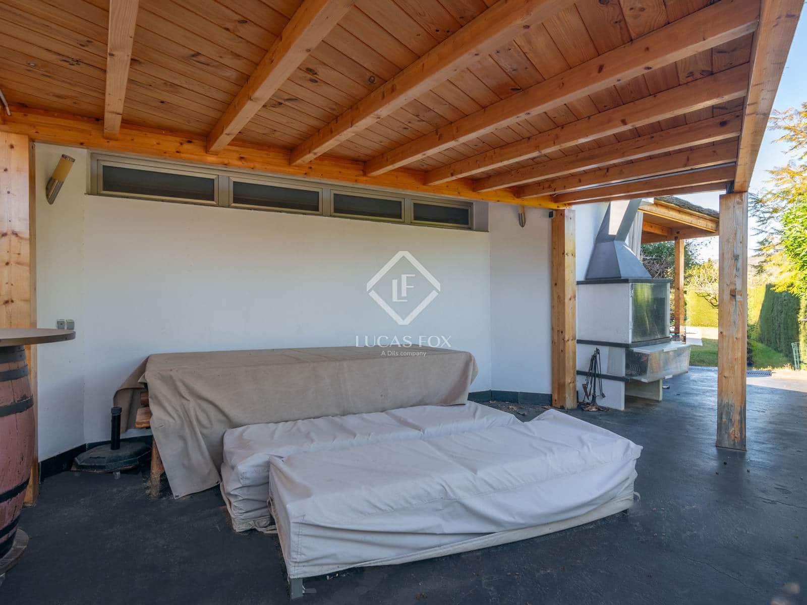 5 slaapkamer Villa te koop in Malaga stad met zwembad garage - € 2.100.000 (Ref: 8917428)