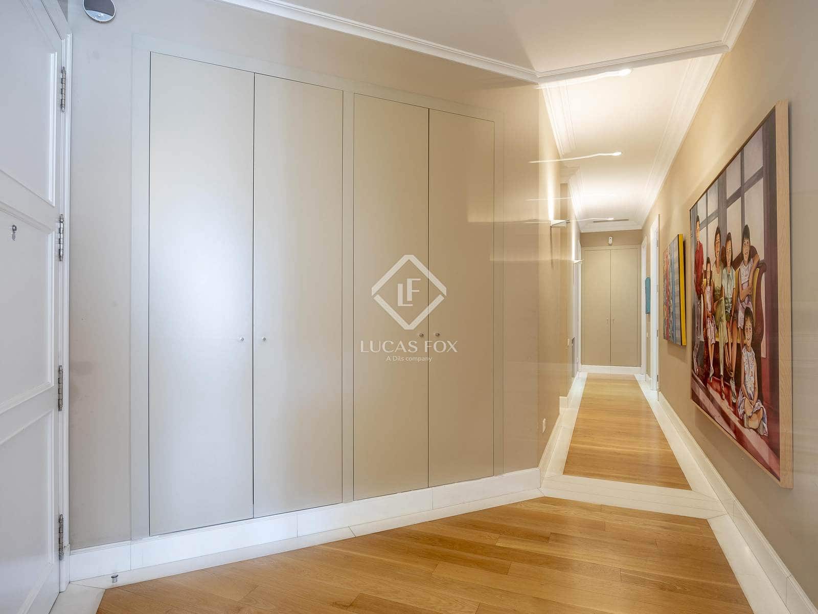 7 slaapkamer Appartement te koop in Valencia stad met garage - € 2.800.000 (Ref: 8917505)