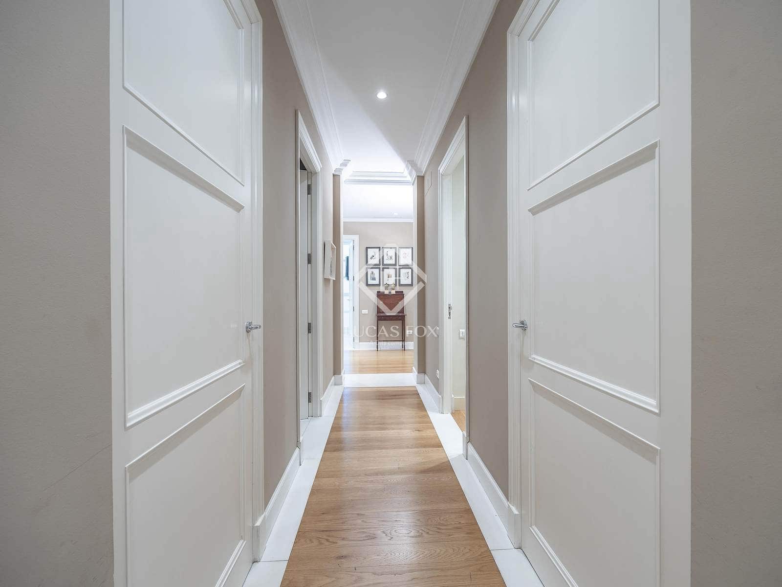 7 slaapkamer Appartement te koop in Valencia stad met garage - € 2.800.000 (Ref: 8917505)