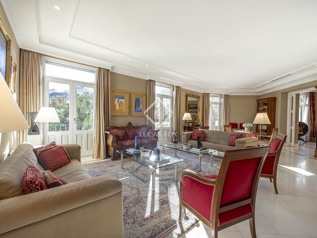 7 quarto Apartamento para venda em Valência cidade com garagem - 2 800 000 € (Ref: 8917505)