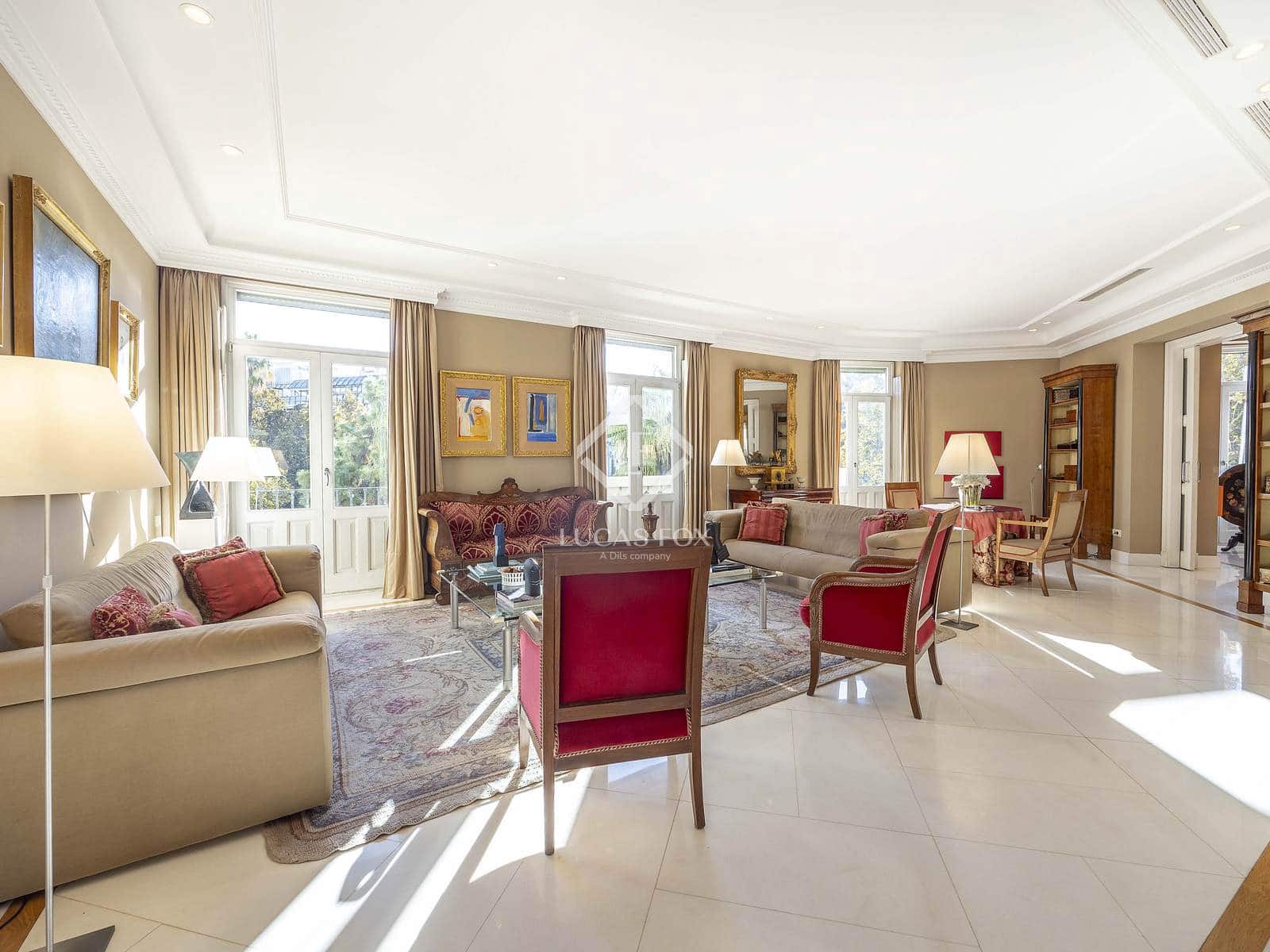 7 slaapkamer Appartement te koop in Valencia stad met garage - € 2.800.000 (Ref: 8917505)