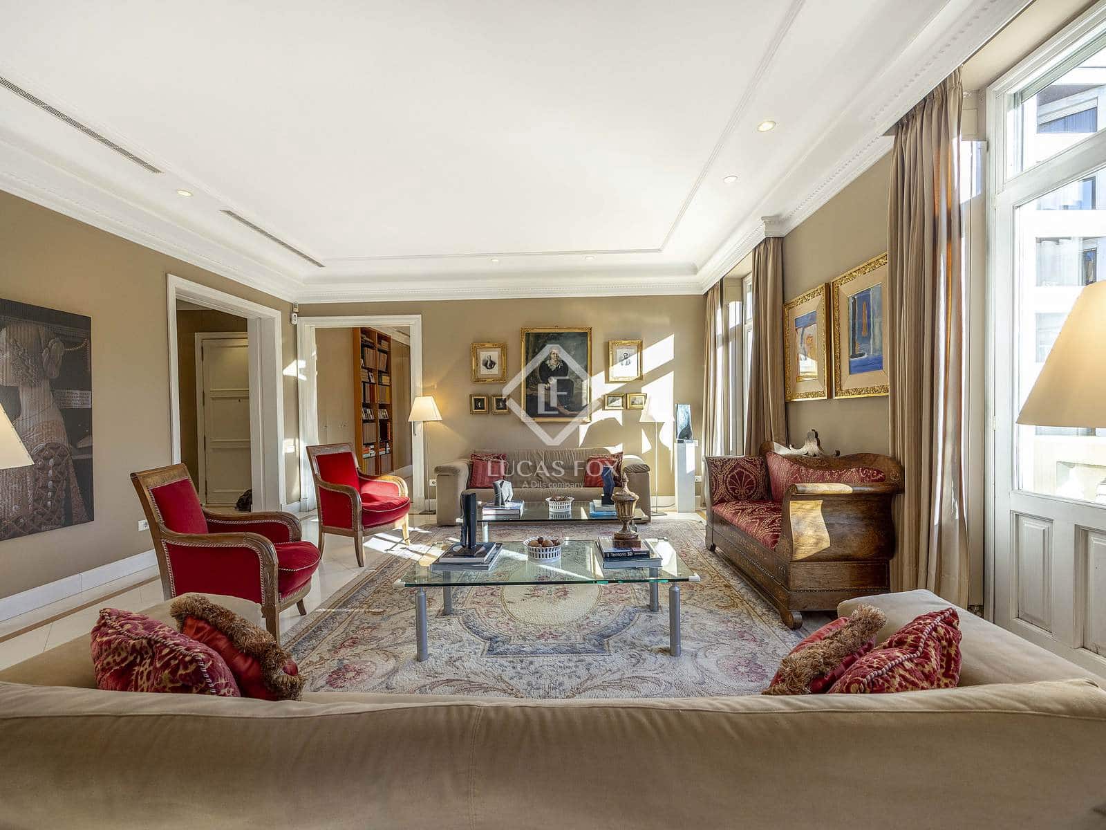 7 slaapkamer Appartement te koop in Valencia stad met garage - € 2.800.000 (Ref: 8917505)