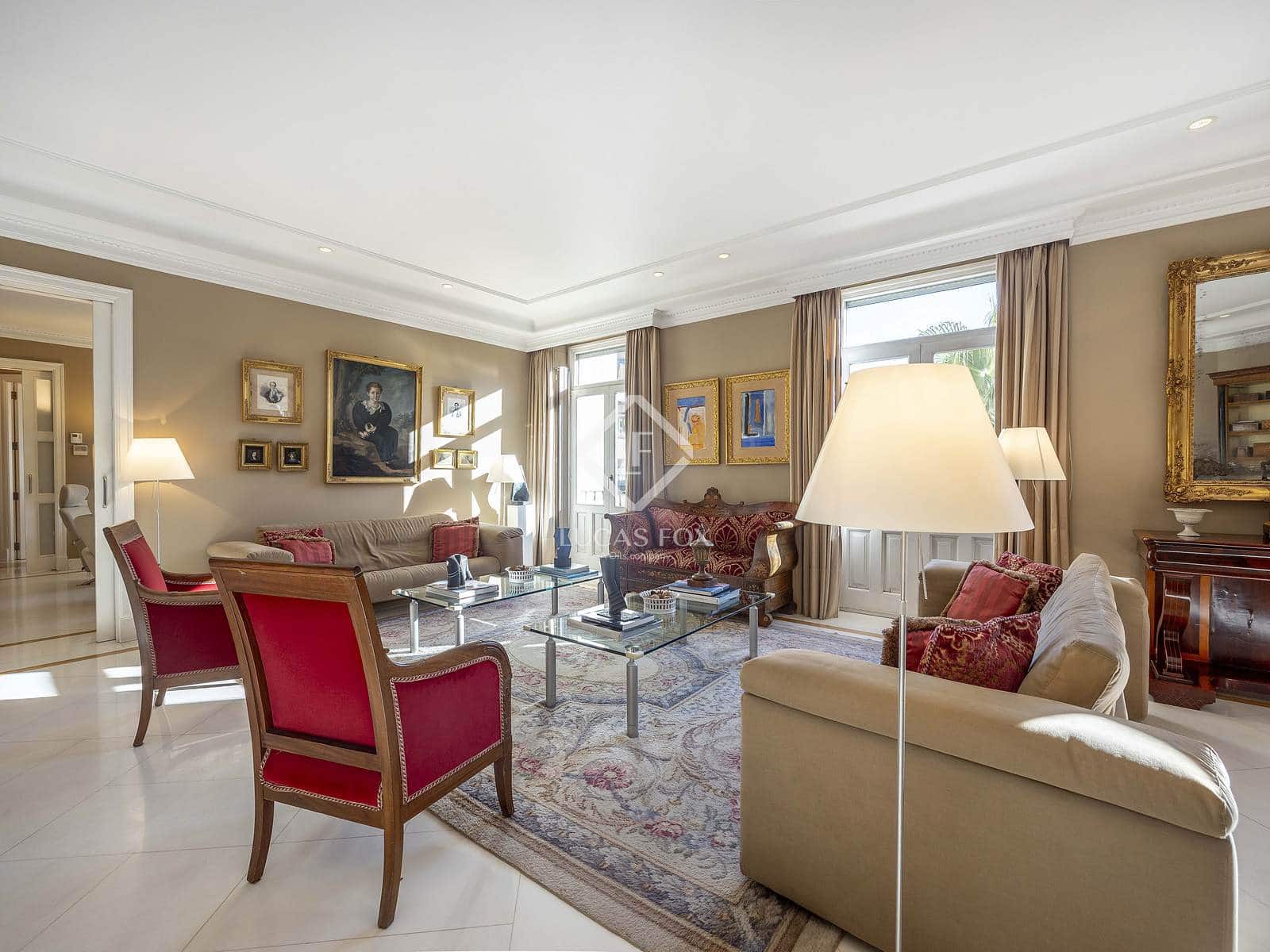 7 slaapkamer Appartement te koop in Valencia stad met garage - € 2.800.000 (Ref: 8917505)