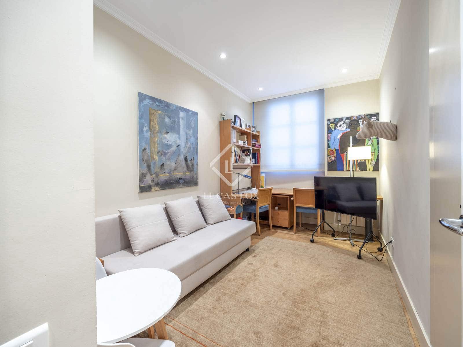 7 slaapkamer Appartement te koop in Valencia stad met garage - € 2.800.000 (Ref: 8917505)