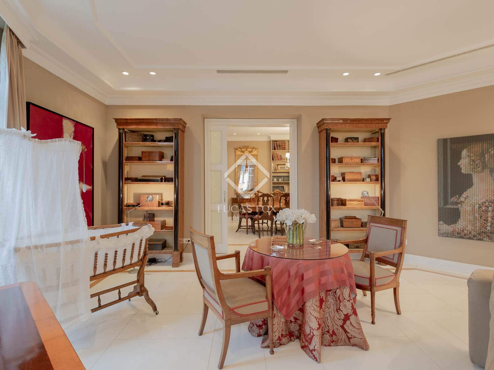 7 slaapkamer Appartement te koop in Valencia stad met garage - € 2.800.000 (Ref: 8917505)