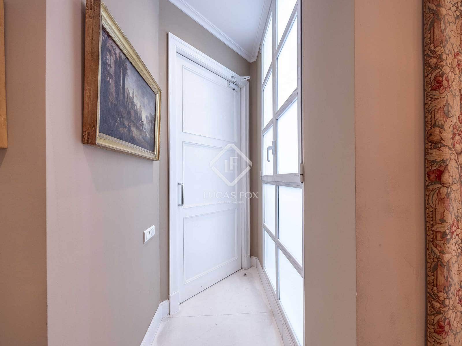 7 slaapkamer Appartement te koop in Valencia stad met garage - € 2.800.000 (Ref: 8917505)