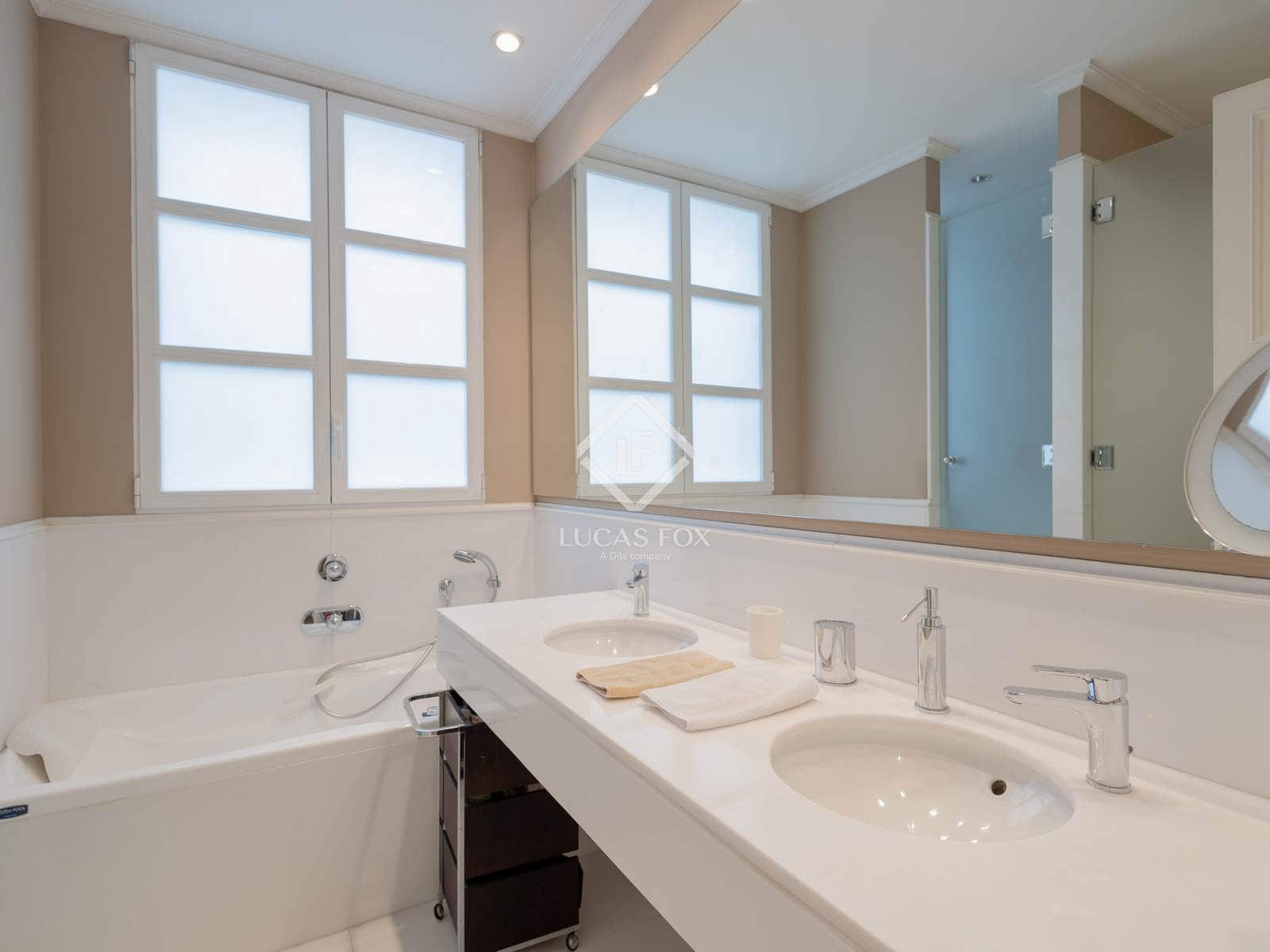 7 slaapkamer Appartement te koop in Valencia stad met garage - € 2.800.000 (Ref: 8917505)