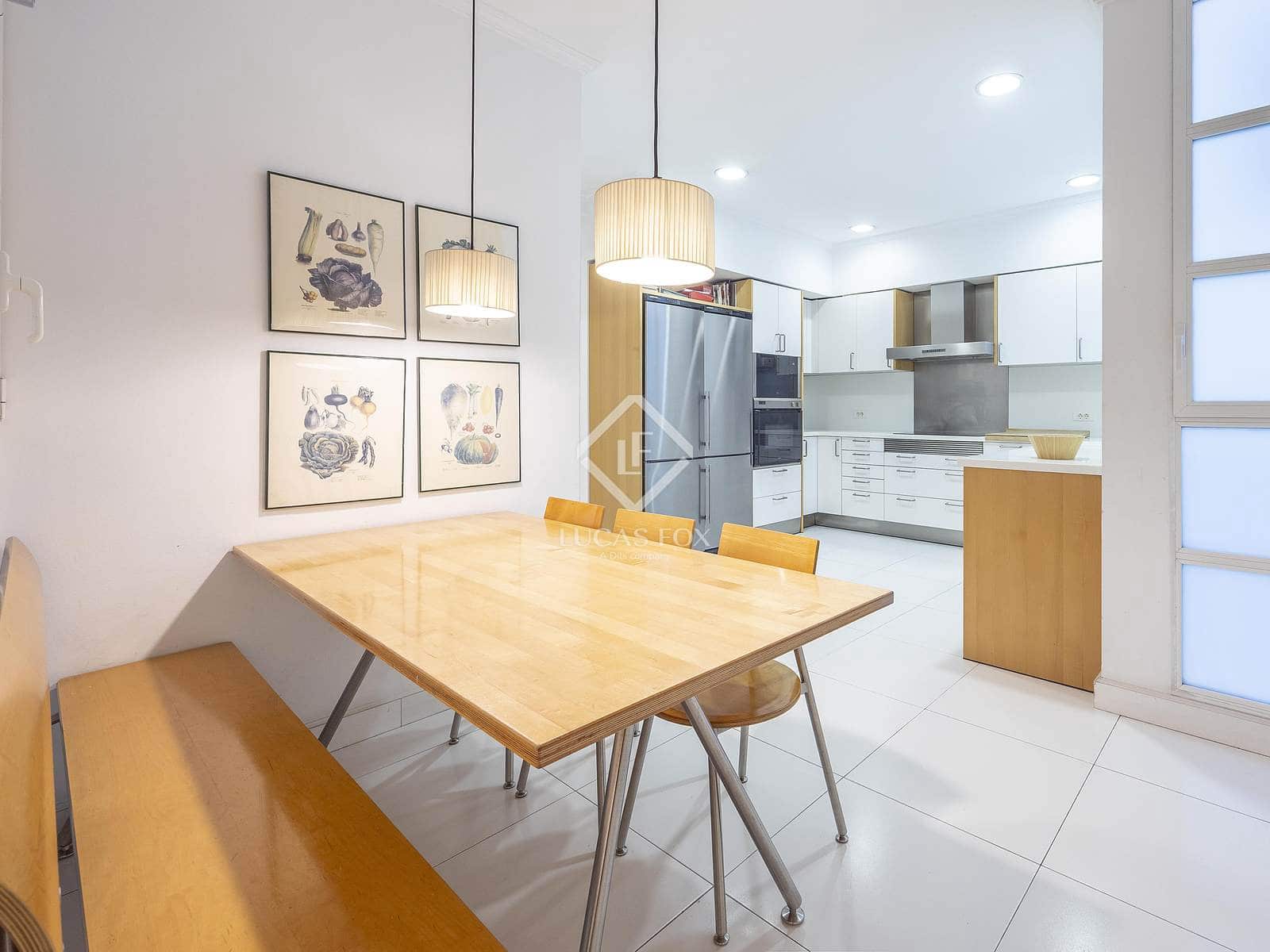 7 slaapkamer Appartement te koop in Valencia stad met garage - € 2.800.000 (Ref: 8917505)