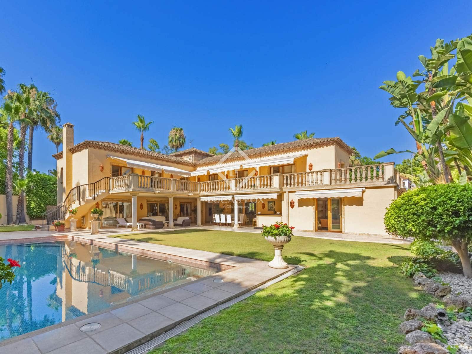 5 bedroom Villa for sale in Nueva Andalucia with pool garage - € 3,495,000 (Ref: 8920043)