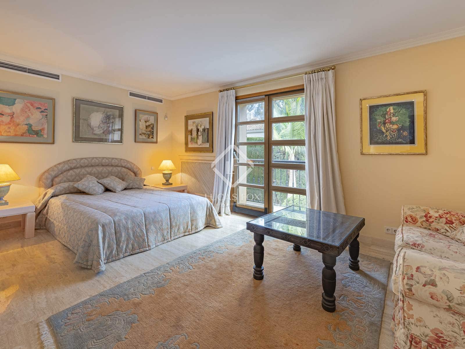 5 bedroom Villa for sale in Nueva Andalucia with pool garage - € 3,495,000 (Ref: 8920043)