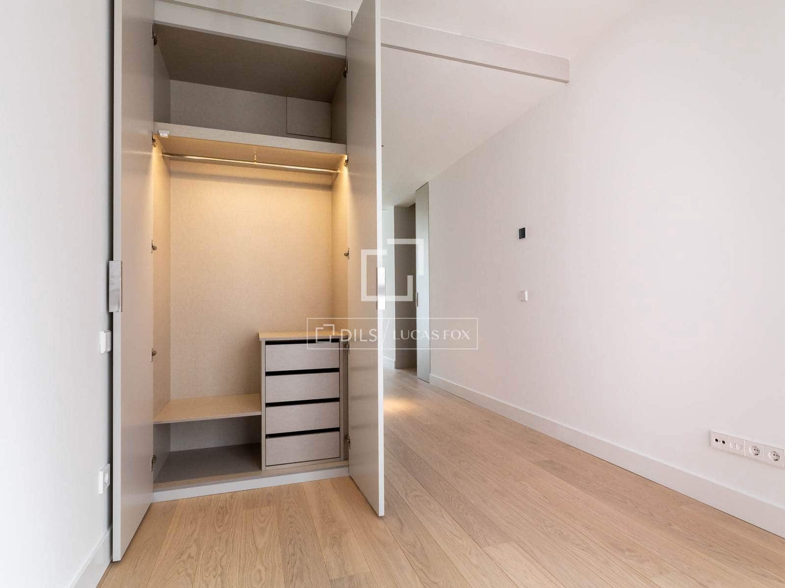 1 bedroom Apartment for sale in Madrid city - € 719,677 (Ref: 8921795)