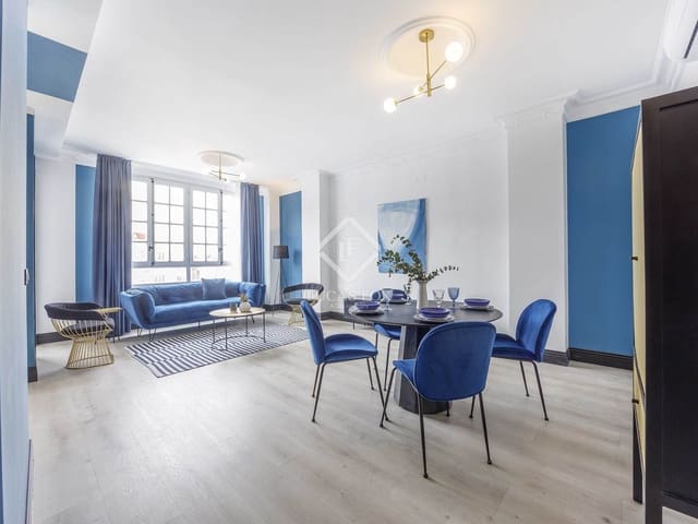 4 sypialnia Apartament do wynajęcia w Miasto Walencja - 2 800 € (Ref: 8923302)