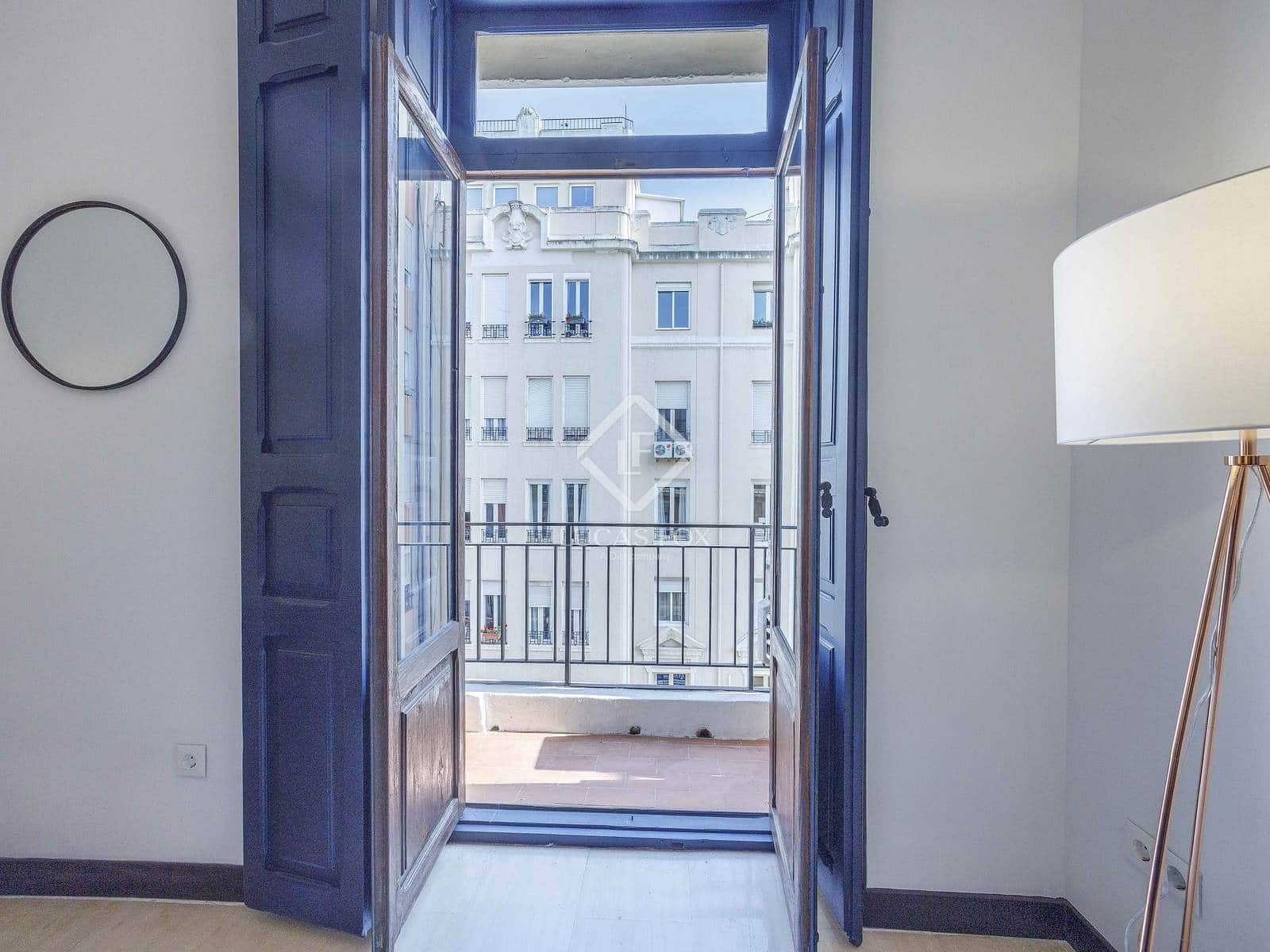 4 sypialnia Apartament do wynajęcia w Miasto Walencja - 2 800 € (Ref: 8923302)