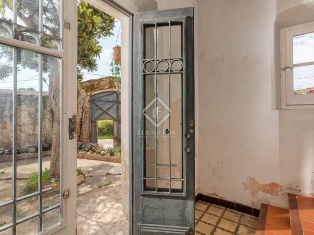 10 bedroom Villa for sale in Sant Feliu de Guíxols - € 1,200,000 (Ref: 8923304)