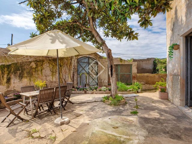 10 bedroom Villa for sale in Sant Feliu de Guíxols - € 1,200,000 (Ref: 8923304)