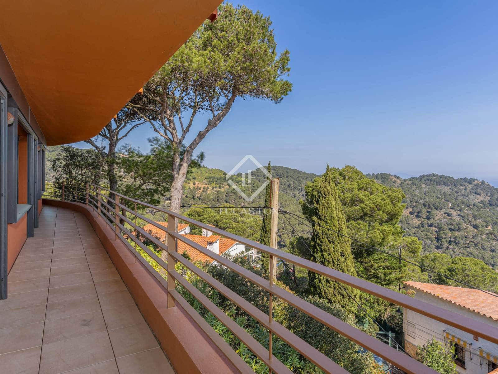 4 bedroom Villa for sale in Begur with pool garage - € 1,950,000 (Ref: 8924897)