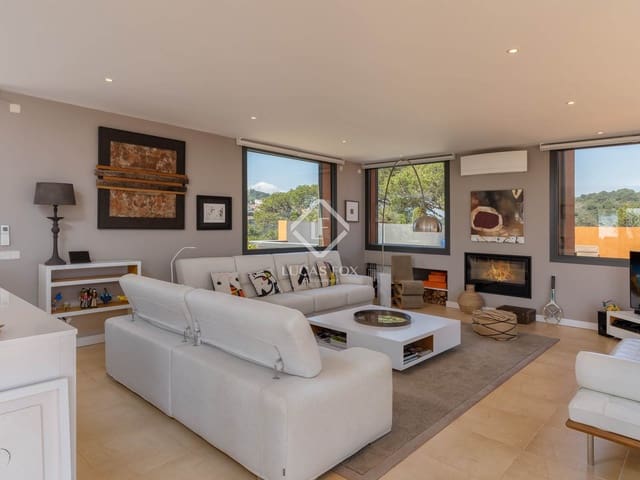 4 bedroom Villa for sale in Begur with pool garage - € 1,950,000 (Ref: 8924897)