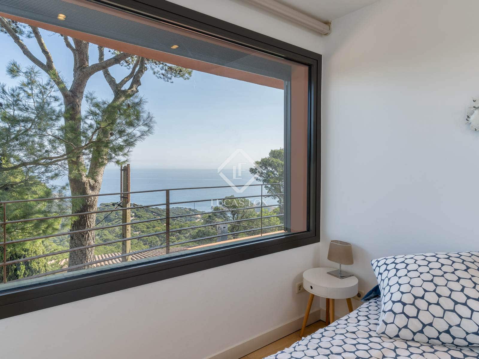 4 bedroom Villa for sale in Begur with pool garage - € 1,950,000 (Ref: 8924897)