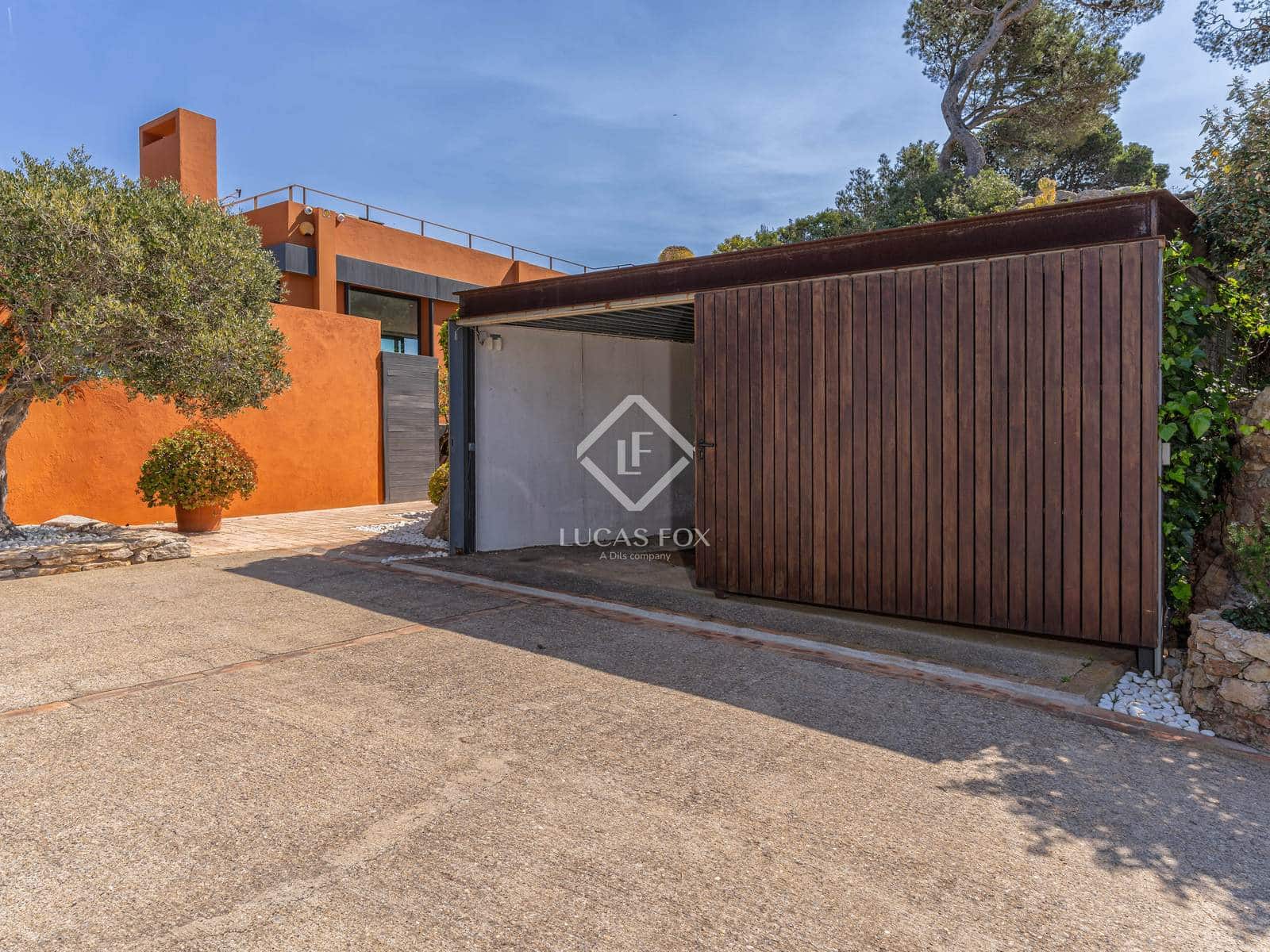 4 bedroom Villa for sale in Begur with pool garage - € 1,950,000 (Ref: 8924897)