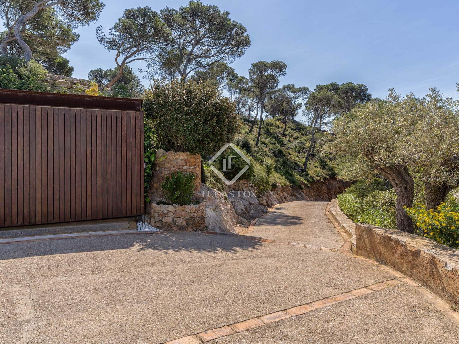 4 bedroom Villa for sale in Begur with pool garage - € 1,950,000 (Ref: 8924897)