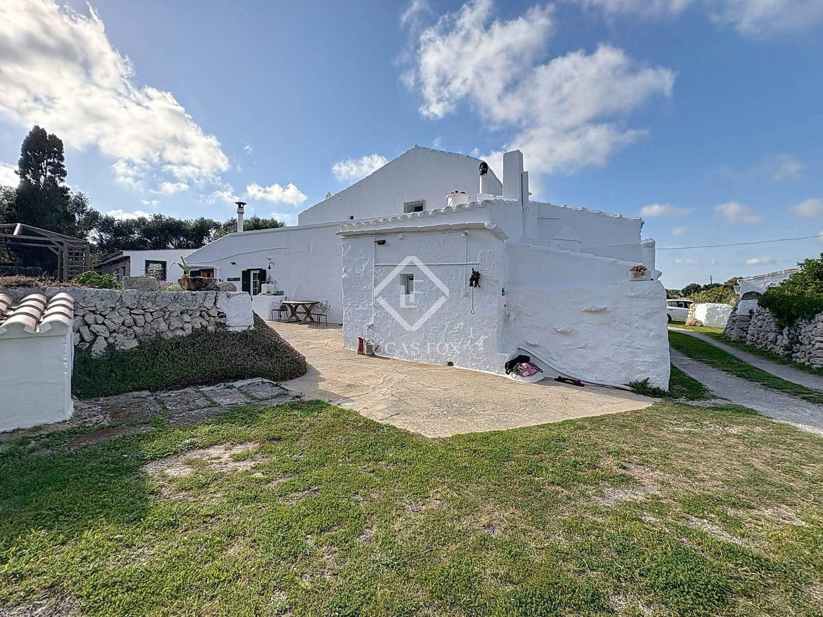 5 soveværelse Finca/Landehus til salg i San Luis / Sant Lluis med garage - € 1.900.000 (Ref: 8925104)