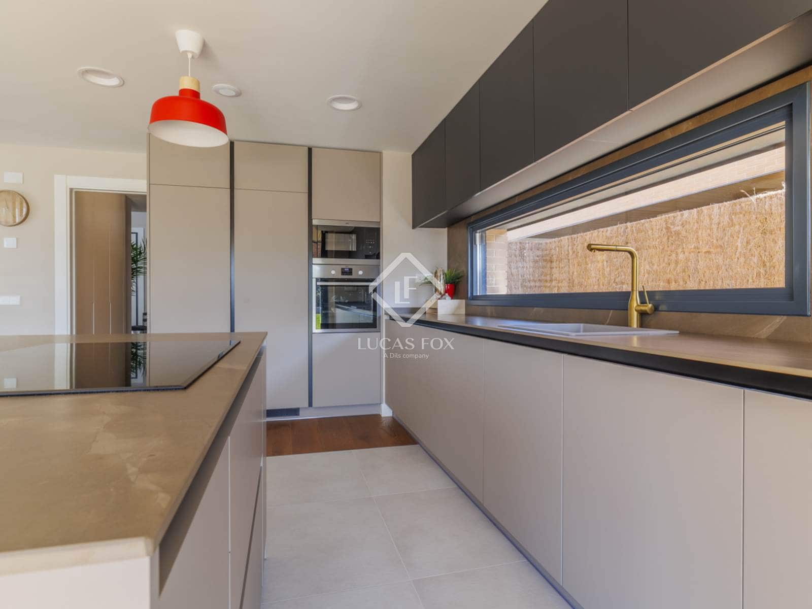 5 soveværelse Villa til salg i Las Rozas de Madrid med swimmingpool - € 2.400.000 (Ref: 8925105)