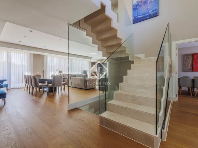 5 bedroom Villa for sale in Las Rozas de Madrid with pool - € 2,400,000 (Ref: 8925105)