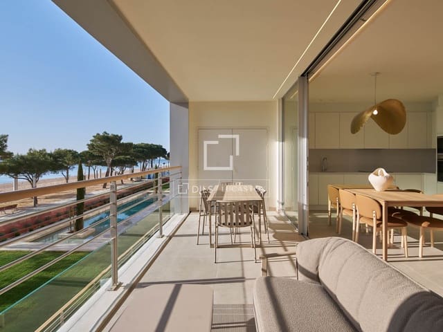 2 makuuhuone Huoneisto myytävänä paikassa Platja d'Aro, Castell-Platja d'Aro mukana uima-altaan - 1 160 000 € (Ref: 8925110)