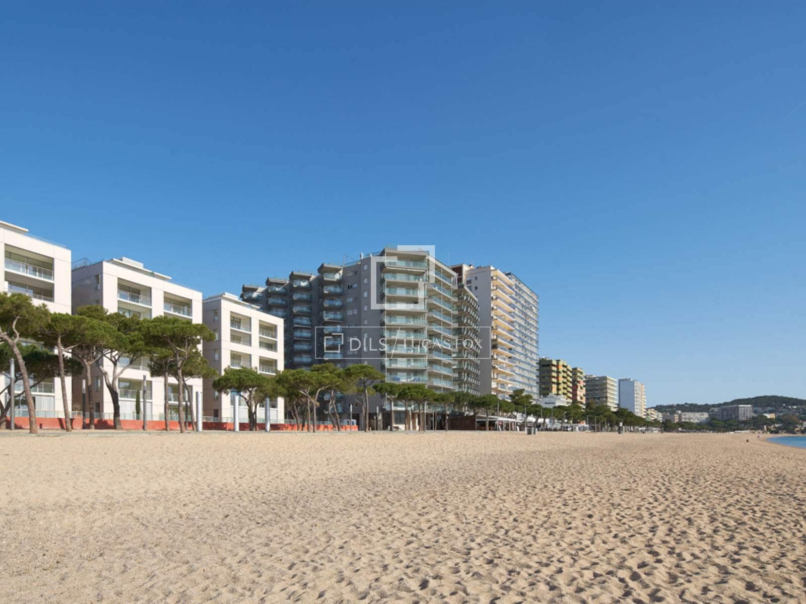 2 soveværelse Lejlighed til salg i Platja d'Aro med swimmingpool - € 1.095.000 (Ref: 8925111)