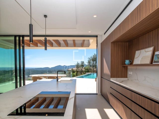 5 Zimmer Villa zu verkaufen in Platja d'Aro, Castell-Platja d'Aro mit Pool Garage - 3.250.000 € (Ref: 8925325)