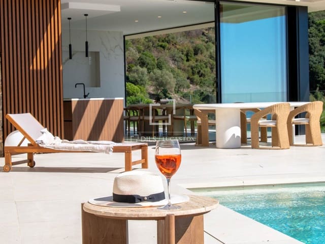 5 Zimmer Villa zu verkaufen in Platja d'Aro, Castell-Platja d'Aro mit Pool Garage - 3.250.000 € (Ref: 8925325)