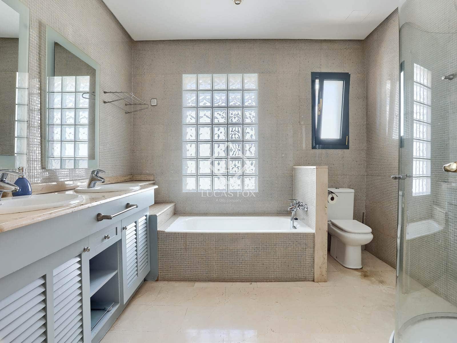 4 soveværelse Villa til salg i Palma de Mallorca med swimmingpool garage - € 1.950.000 (Ref: 8927166)