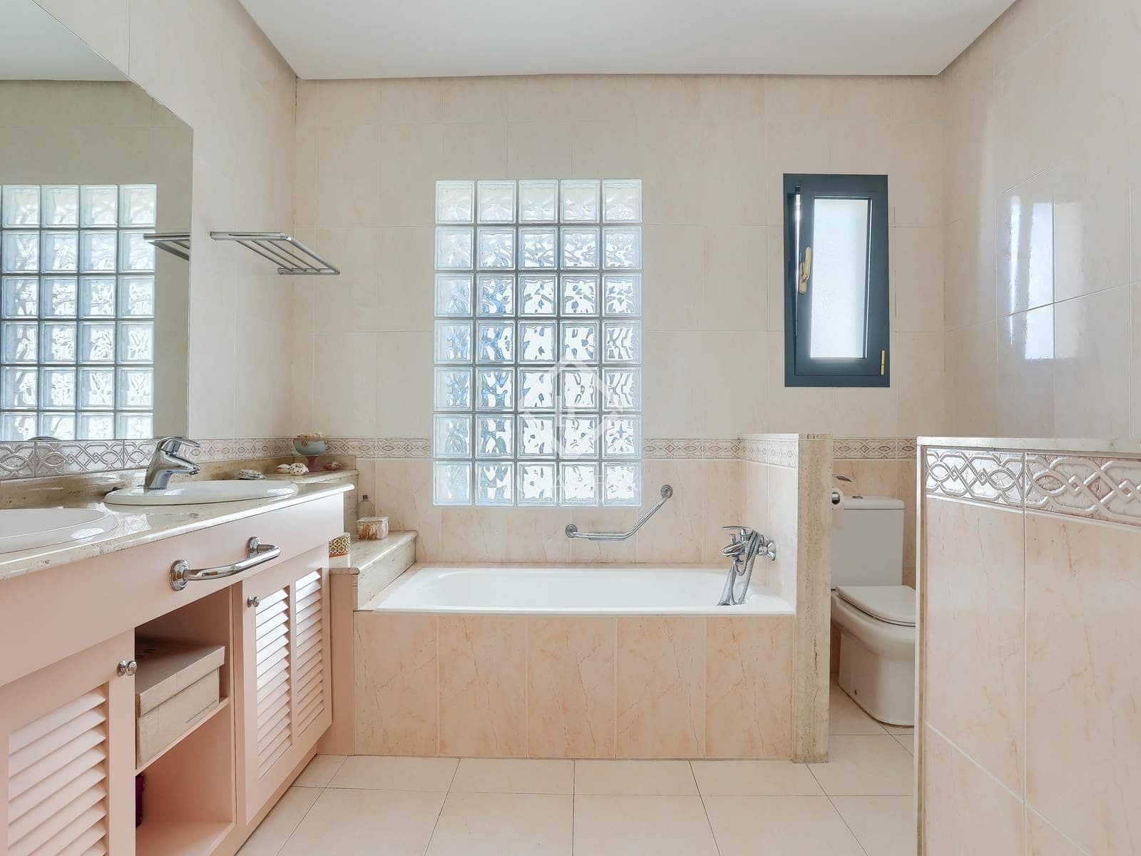 4 soveværelse Villa til salg i Palma de Mallorca med swimmingpool garage - € 1.950.000 (Ref: 8927166)