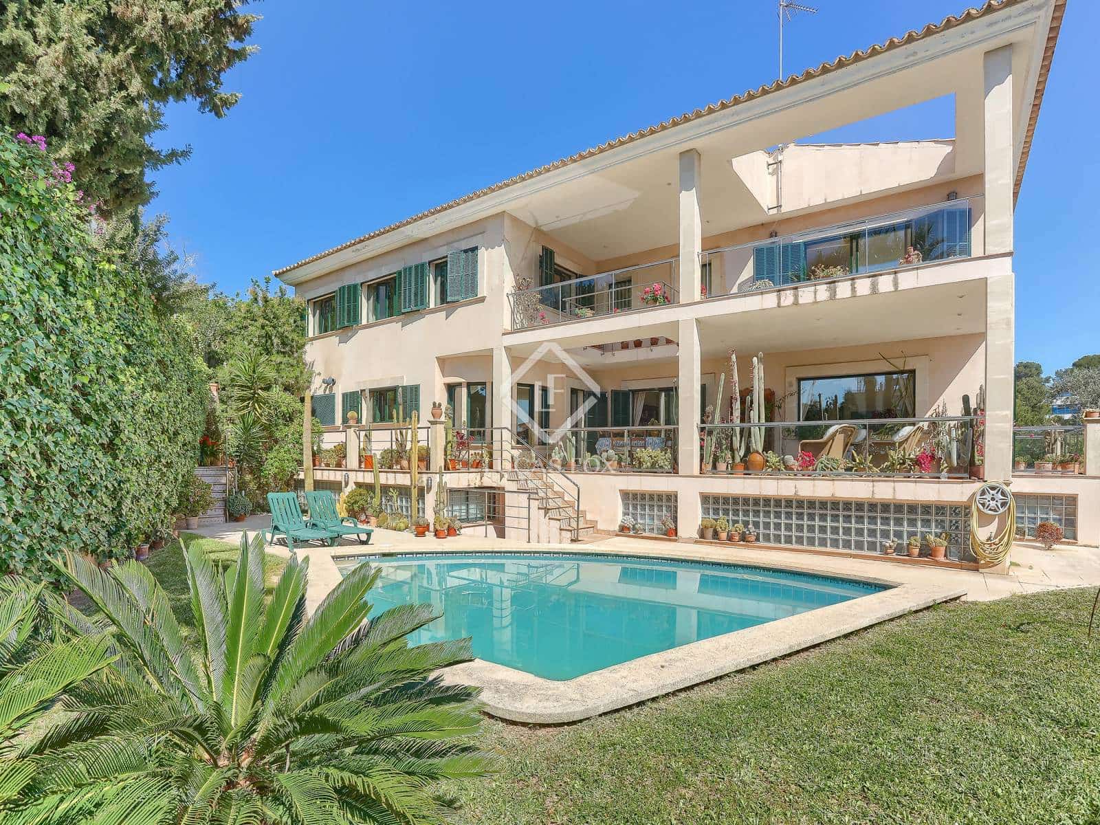 4 soveværelse Villa til salg i Palma de Mallorca med swimmingpool garage - € 1.950.000 (Ref: 8927166)