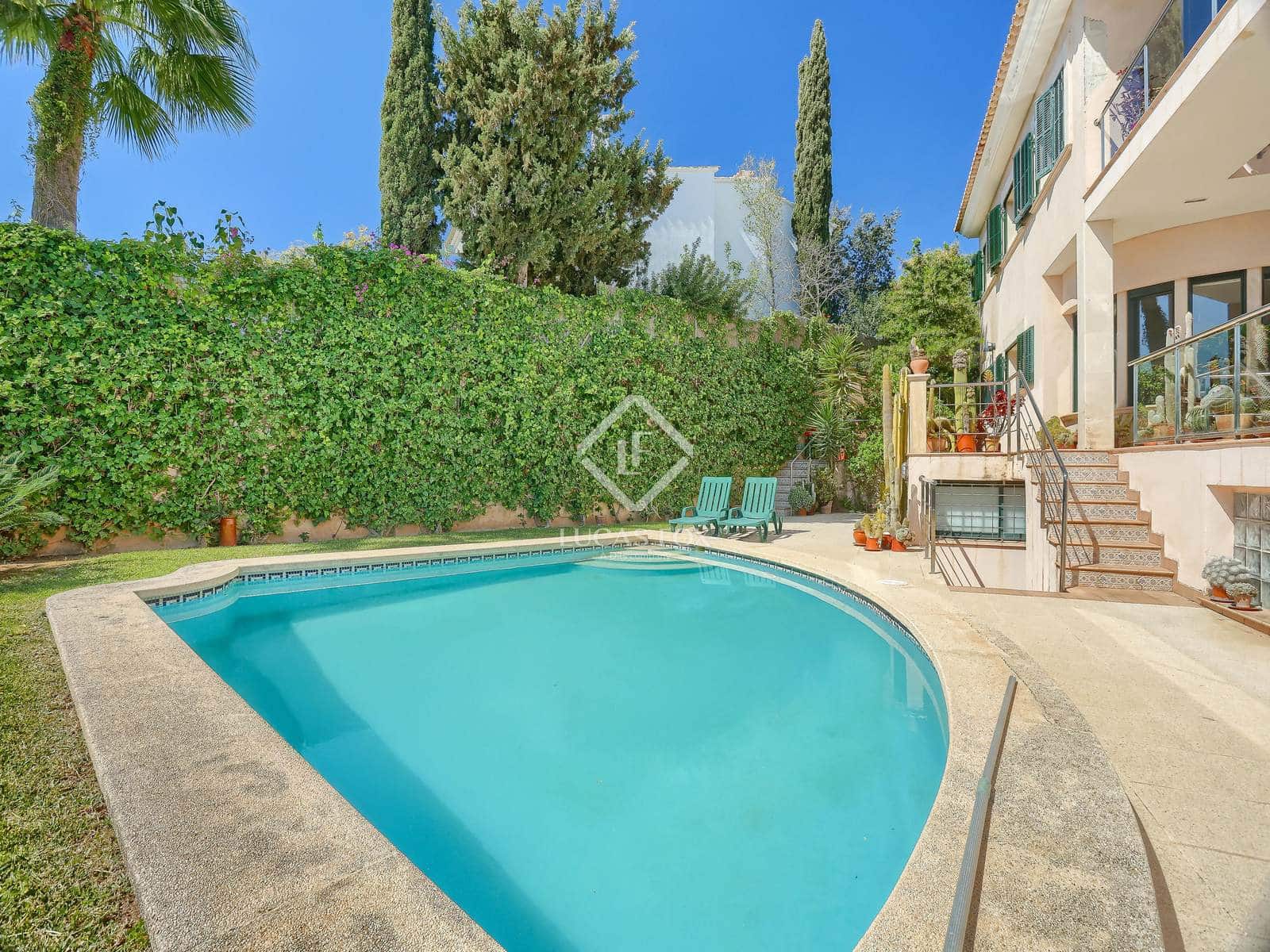 4 soveværelse Villa til salg i Palma de Mallorca med swimmingpool garage - € 1.950.000 (Ref: 8927166)