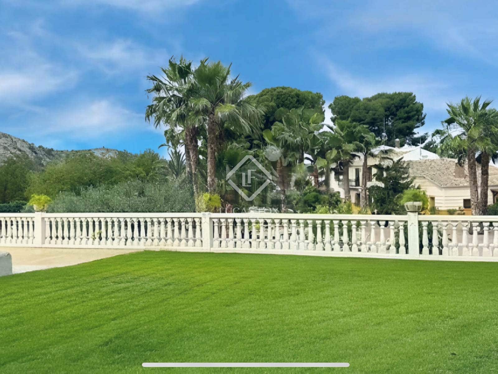 7 soveværelse Villa til salg i Loma Bada med swimmingpool - € 1.146.000 (Ref: 8927171)