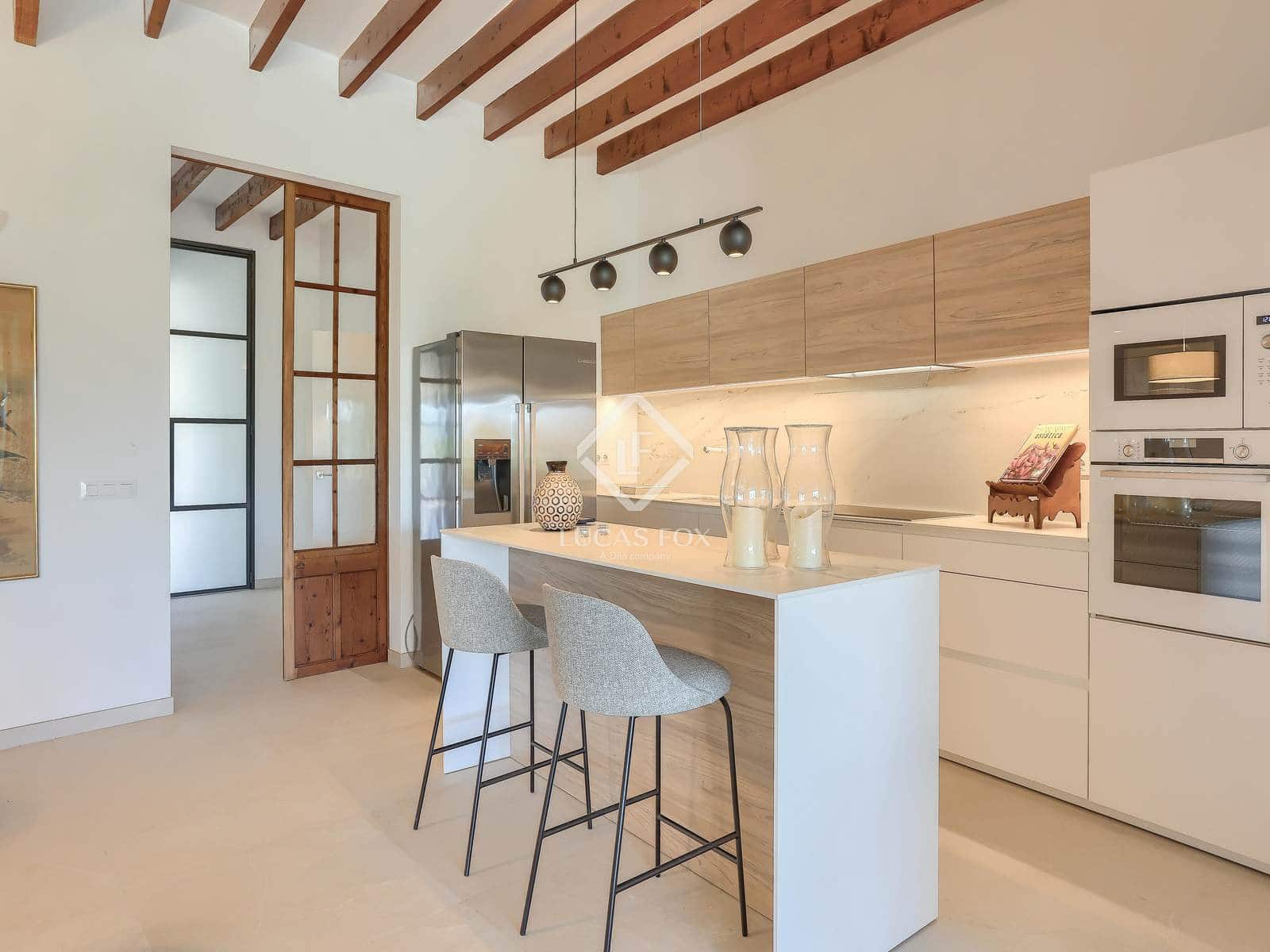 3 soveværelse Villa til salg i Llubi med swimmingpool garage - € 1.390.000 (Ref: 8927172)