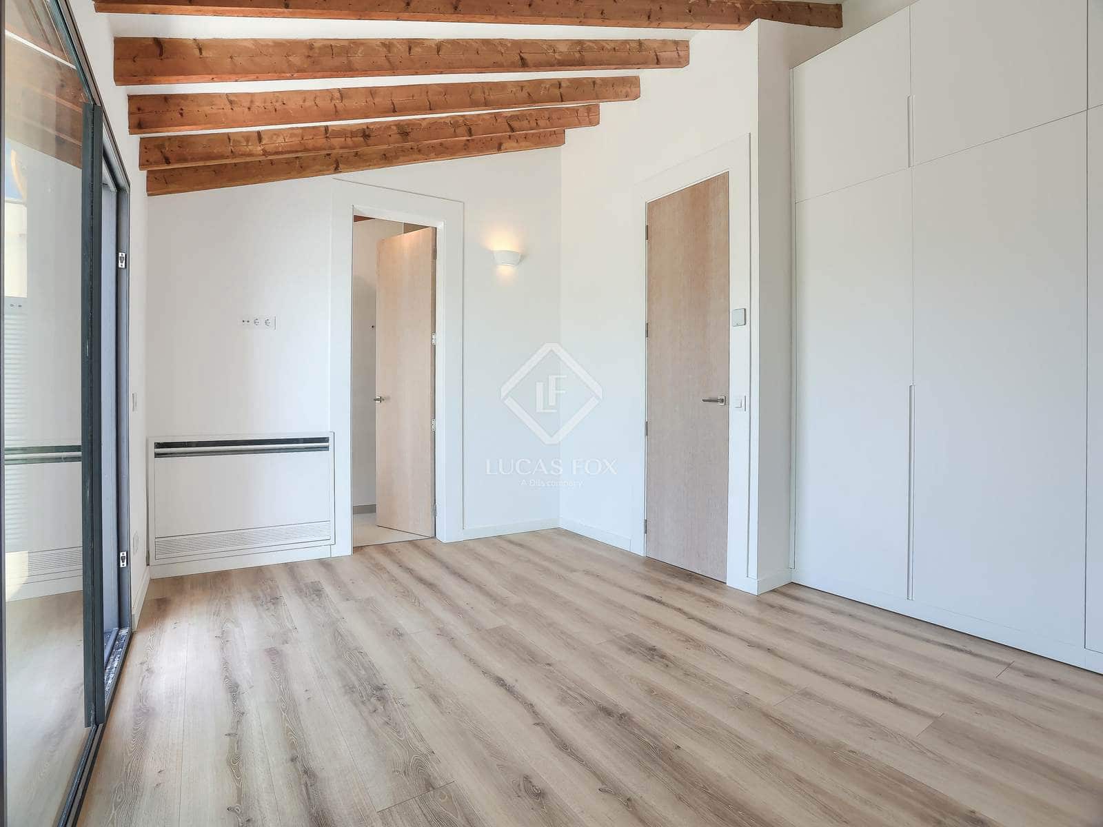 3 soveværelse Villa til salg i Llubi med swimmingpool garage - € 1.390.000 (Ref: 8927172)