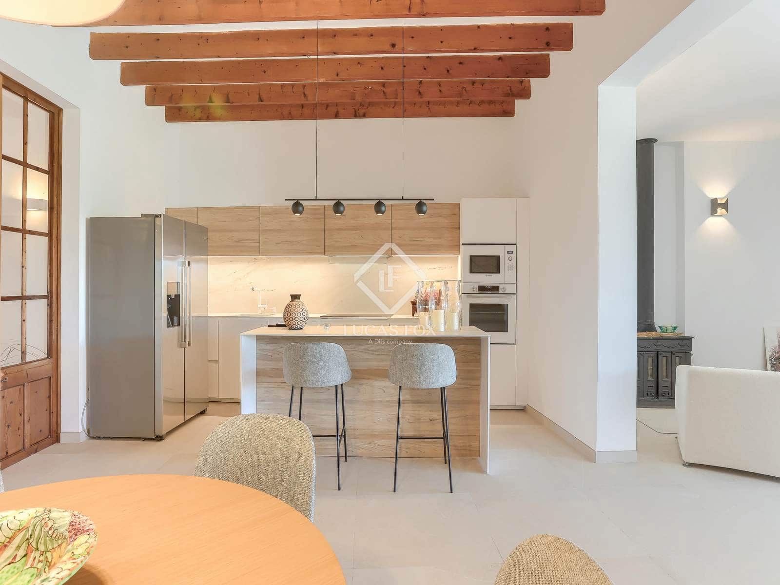 3 soveværelse Villa til salg i Llubi med swimmingpool garage - € 1.390.000 (Ref: 8927172)