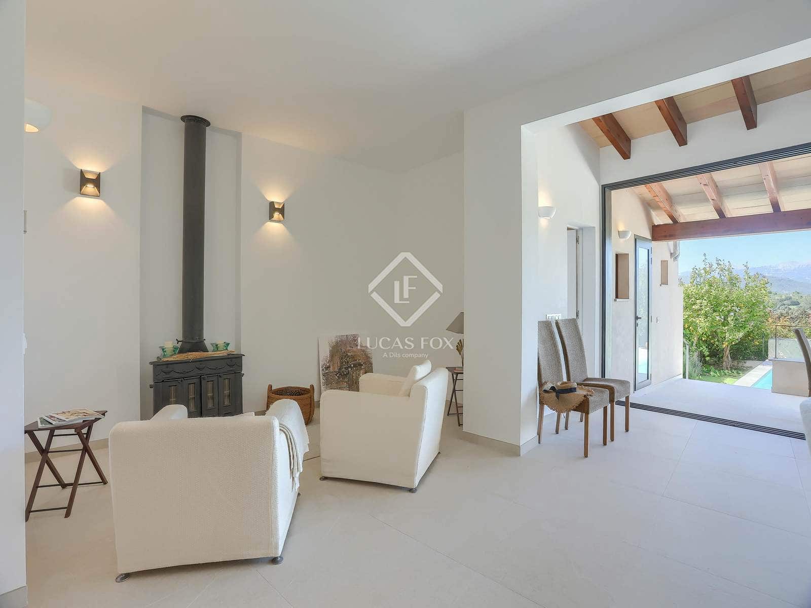 3 soveværelse Villa til salg i Llubi med swimmingpool garage - € 1.390.000 (Ref: 8927172)