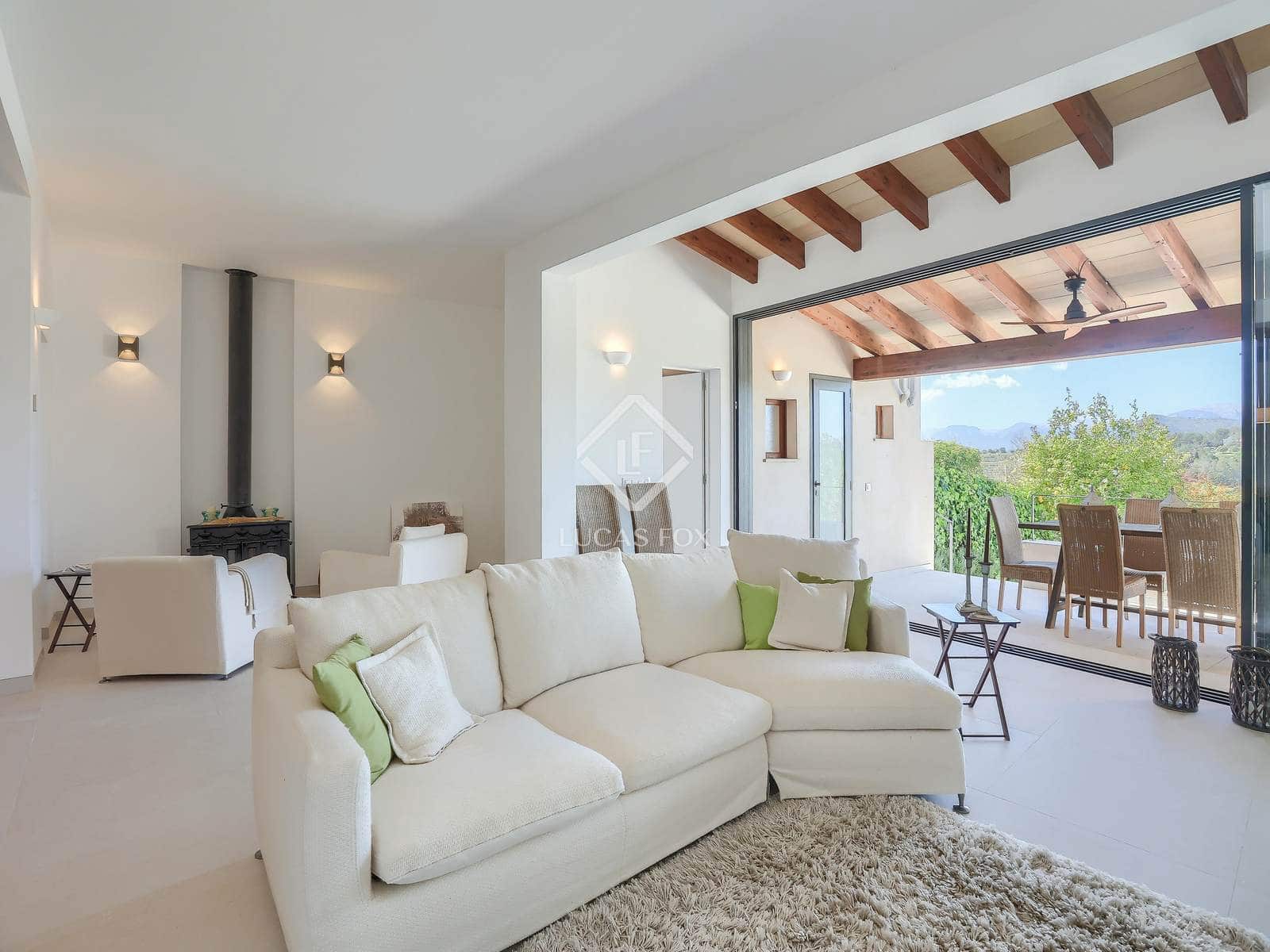 3 soveværelse Villa til salg i Llubi med swimmingpool garage - € 1.390.000 (Ref: 8927172)