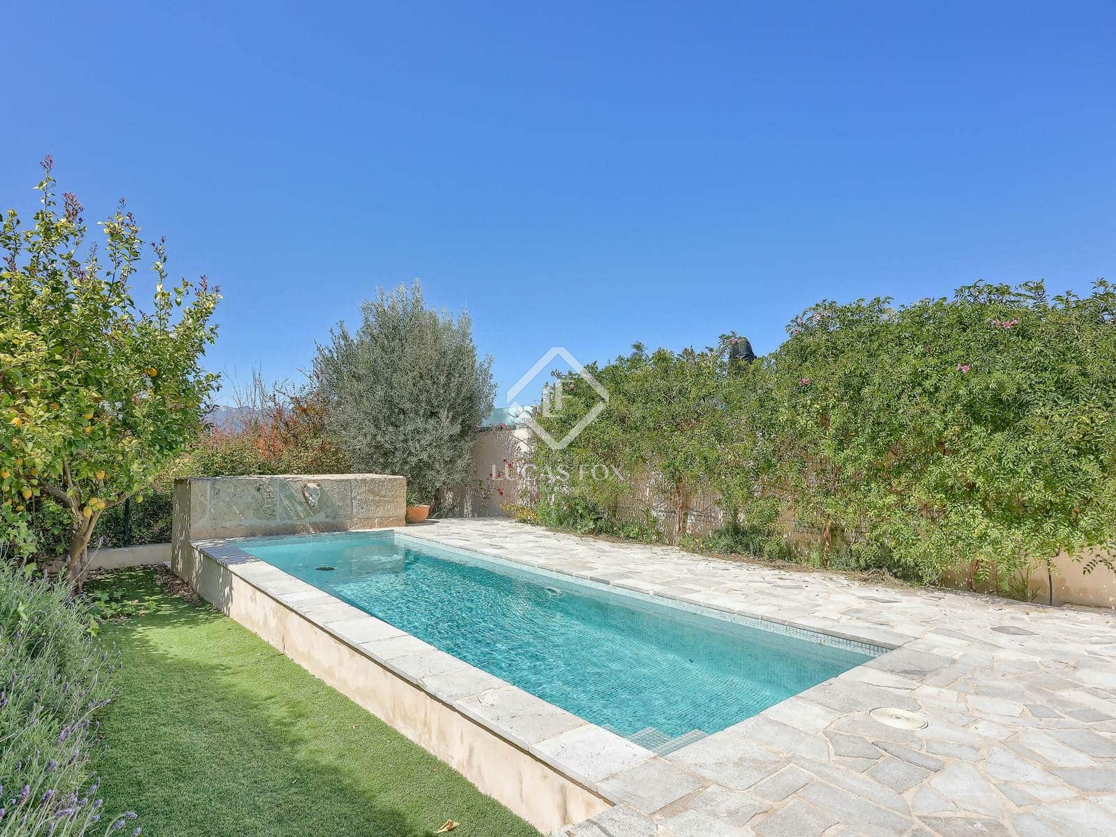 3 soveværelse Villa til salg i Llubi med swimmingpool garage - € 1.390.000 (Ref: 8927172)