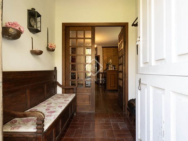 8 bedroom Finca/Country House for sale in Teo with garage - € 950,000 (Ref: 8927173)