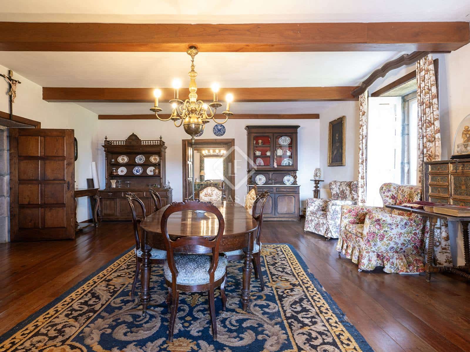 8 soveværelse Finca/Landehus til salg i Teo med garage - € 950.000 (Ref: 8927173)