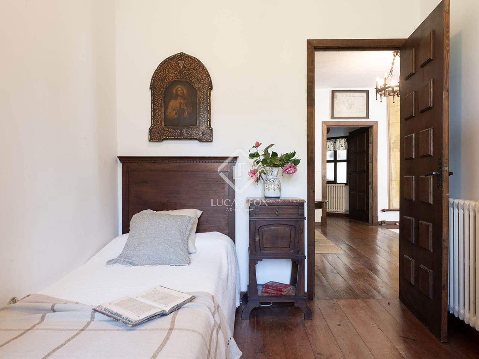 8 soveværelse Finca/Landehus til salg i Teo med garage - € 950.000 (Ref: 8927173)