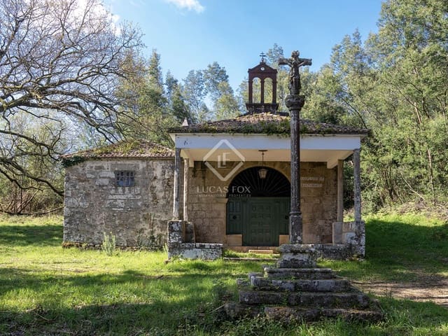 8 bedroom Finca/Country House for sale in Teo with garage - € 950,000 (Ref: 8927173)